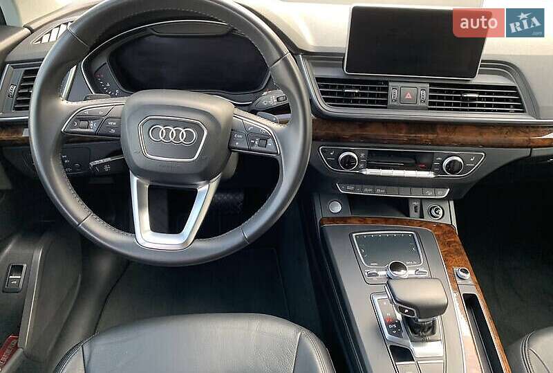 Внедорожник / Кроссовер Audi Q5 2018 в Львове