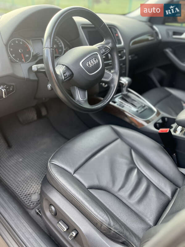 Внедорожник / Кроссовер Audi Q5 2012 в Львове