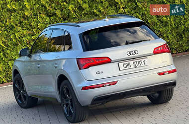 Позашляховик / Кросовер Audi Q5 2018 в 