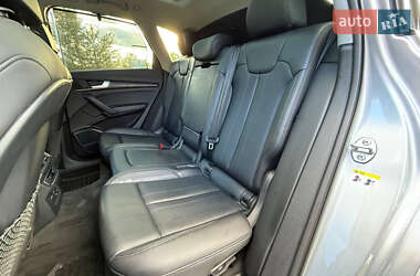 Позашляховик / Кросовер Audi Q5 2018 в 