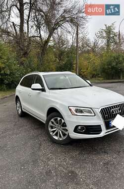 Позашляховик / Кросовер Audi Q5 2014 в 