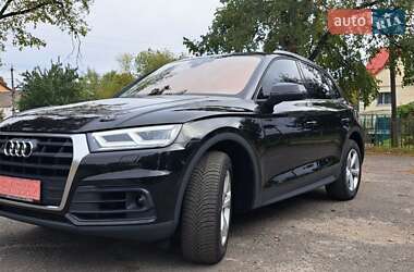 Позашляховик / Кросовер Audi Q5 2020 в 