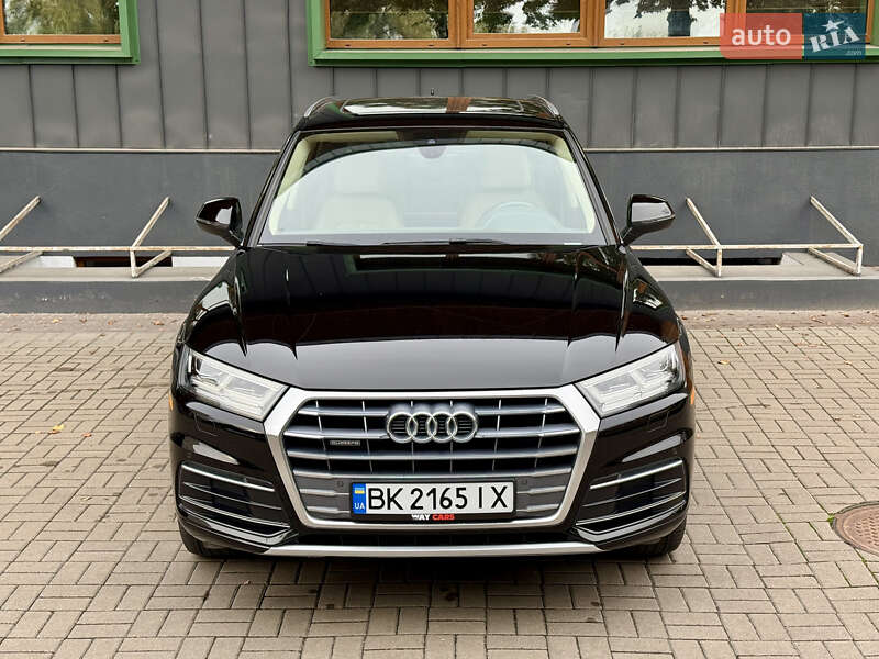 Внедорожник / Кроссовер Audi Q5 2018 в Ровно