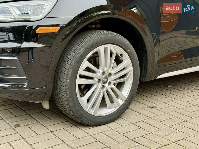 Внедорожник / Кроссовер Audi Q5 2018 в Ровно