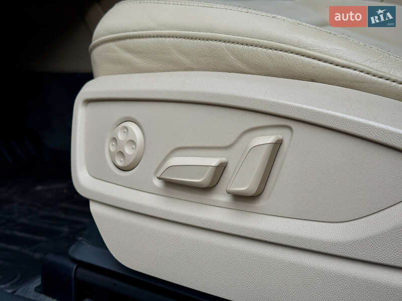 Внедорожник / Кроссовер Audi Q5 2018 в Ровно