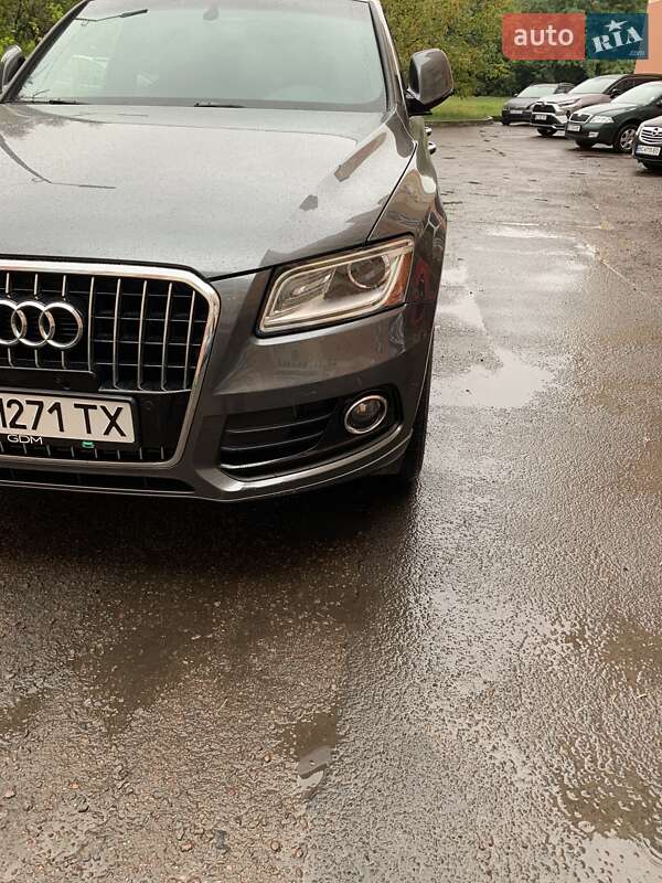 Позашляховик / Кросовер Audi Q5 2016 в Львові