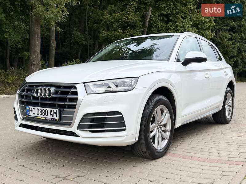 Внедорожник / Кроссовер Audi Q5 2018 в 