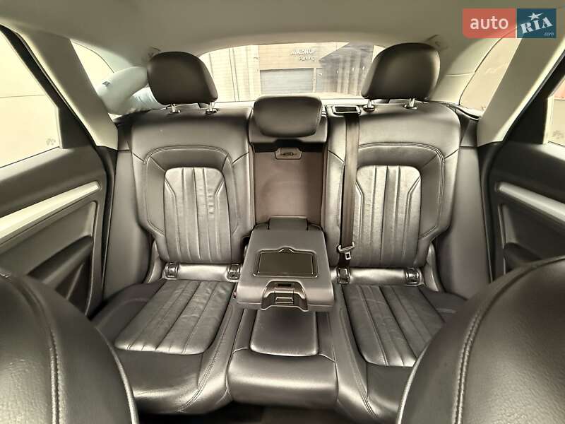 Внедорожник / Кроссовер Audi Q5 2018 в Львове фото 19 Внедорожник / Кроссовер Audi Q5 2018 в Львове