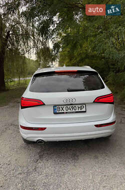 Внедорожник / Кроссовер Audi Q5 2012 в 