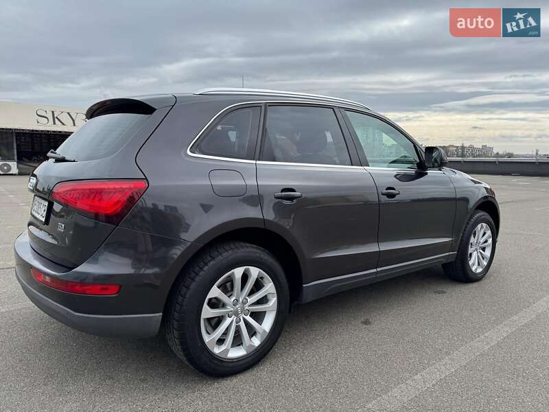 Позашляховик / Кросовер Audi Q5 2014 в Києві