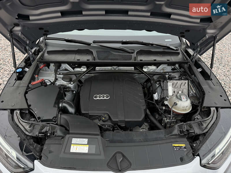 Внедорожник / Кроссовер Audi Q5 2022 в Киеве