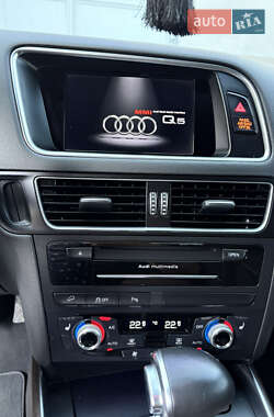 Позашляховик / Кросовер Audi Q5 2016 в 