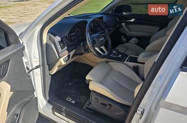 Позашляховик / Кросовер Audi Q5 2019 в 