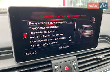 Позашляховик / Кросовер Audi Q5 2020 в 