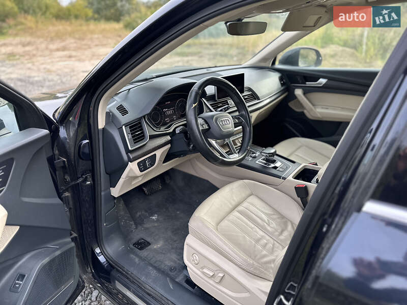 Внедорожник / Кроссовер Audi Q5 2018 в Луцке