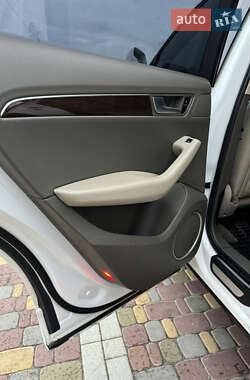 Внедорожник / Кроссовер Audi Q5 2012 в 