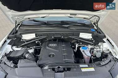Внедорожник / Кроссовер Audi Q5 2011 в 