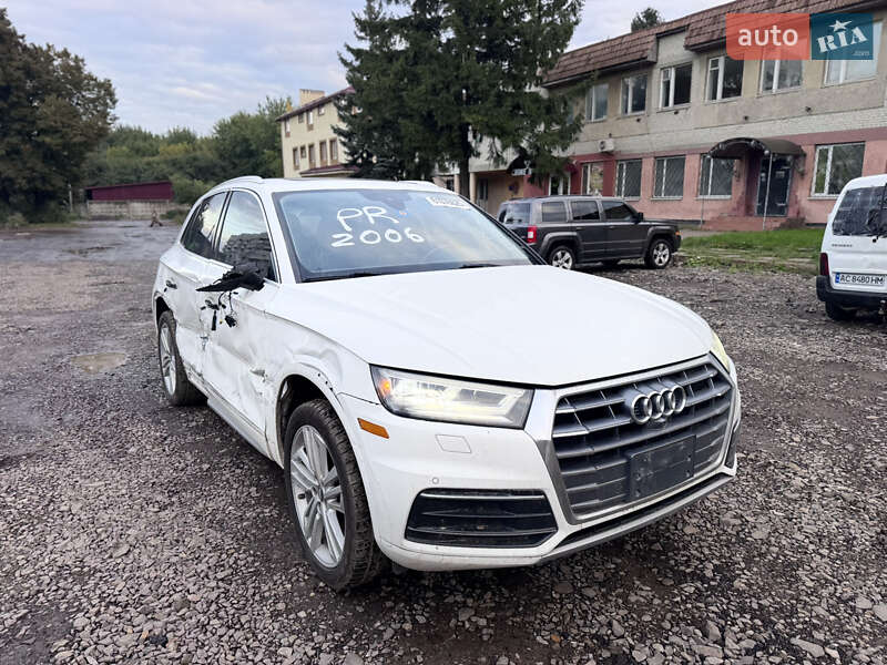 Позашляховик / Кросовер Audi Q5 2018 в Львові