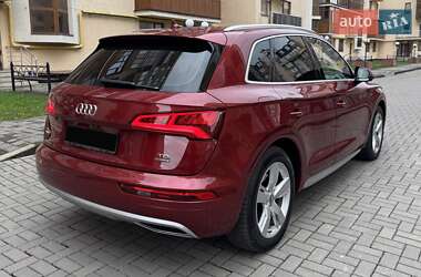 Позашляховик / Кросовер Audi Q5 2017 в 