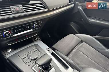 Позашляховик / Кросовер Audi Q5 2017 в 