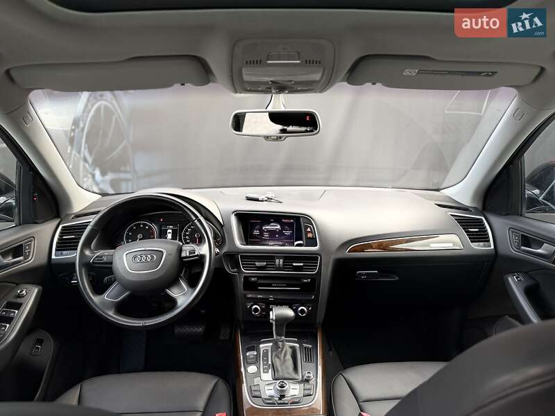 Позашляховик / Кросовер Audi Q5 2015 в Львові
