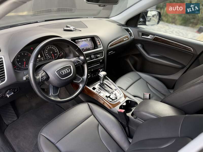 Позашляховик / Кросовер Audi Q5 2015 в Львові