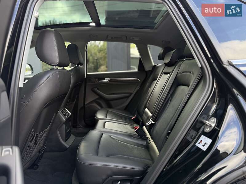 Позашляховик / Кросовер Audi Q5 2015 в Львові