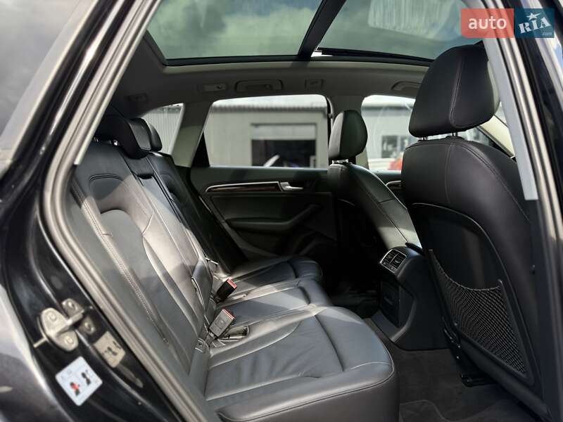 Позашляховик / Кросовер Audi Q5 2015 в Львові