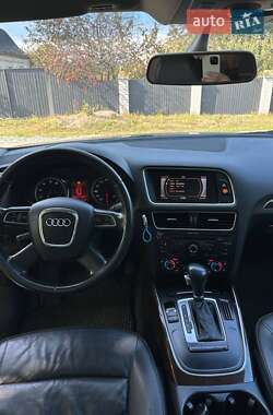 Внедорожник / Кроссовер Audi Q5 2010 в 