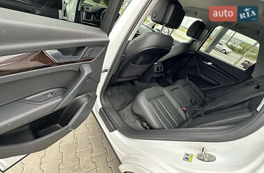 Позашляховик / Кросовер Audi Q5 2019 в 