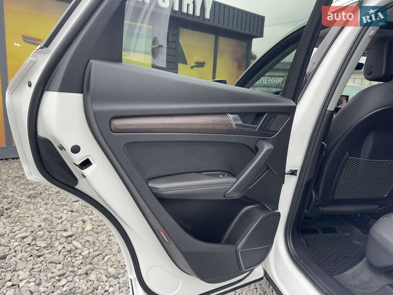 Внедорожник / Кроссовер Audi Q5 2020 в Стрые