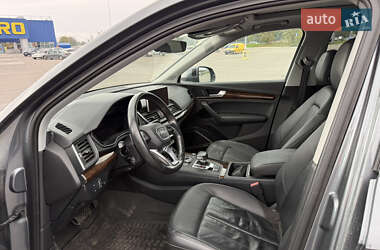 Внедорожник / Кроссовер Audi Q5 2017 в 