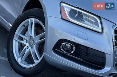 Позашляховик / Кросовер Audi Q5 2015 в 