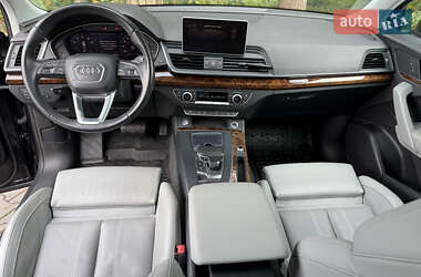 Позашляховик / Кросовер Audi Q5 2017 в 