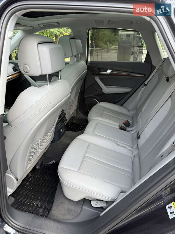 Внедорожник / Кроссовер Audi Q5 2017 в Луцке фото 27 Внедорожник / Кроссовер Audi Q5 2017 в Луцке