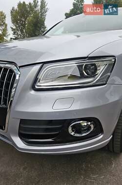 Внедорожник / Кроссовер Audi Q5 2016 в 