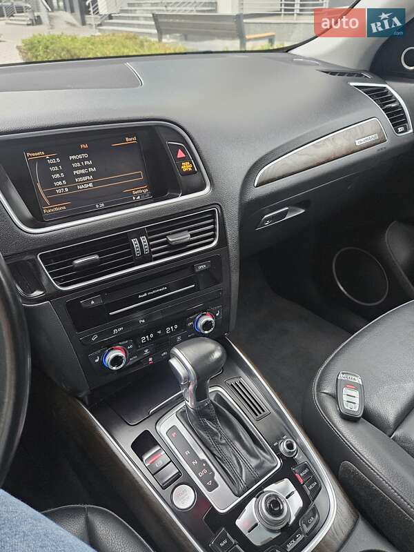 Внедорожник / Кроссовер Audi Q5 2016 в Киеве
