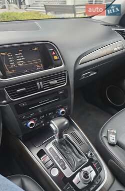 Внедорожник / Кроссовер Audi Q5 2016 в 