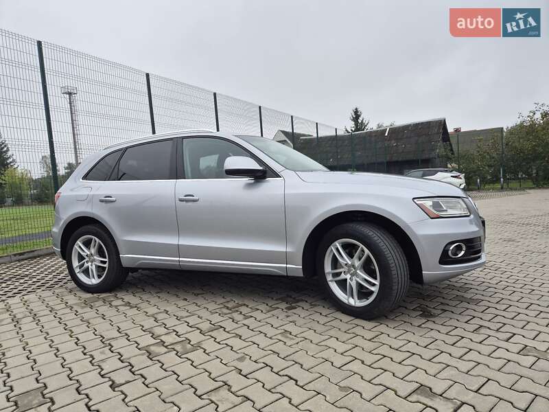 Позашляховик / Кросовер Audi Q5 2016 в Івано-Франківську