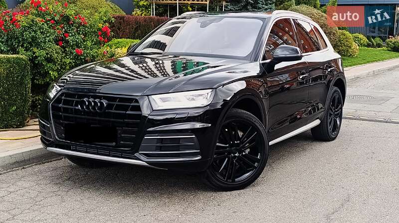 Внедорожник / Кроссовер Audi Q5 2018 в Днепре фото Внедорожник / Кроссовер Audi Q5 2018 в Днепре