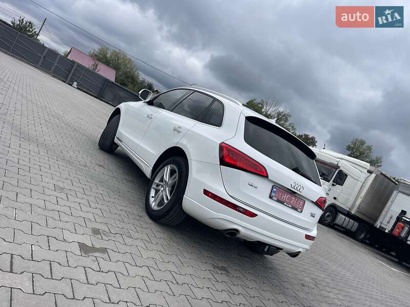 Внедорожник / Кроссовер Audi Q5 2016 в Киеве