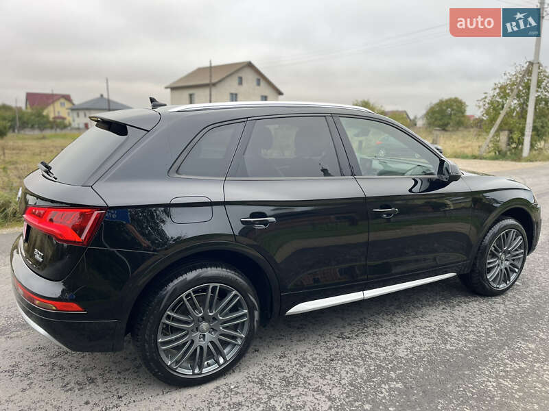 Внедорожник / Кроссовер Audi Q5 2018 в Надворной
