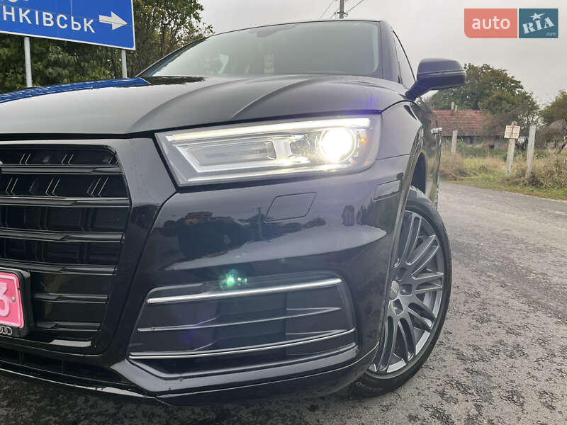 Внедорожник / Кроссовер Audi Q5 2018 в Надворной