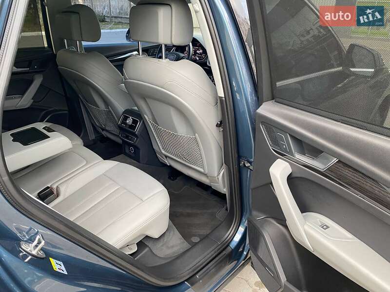 Внедорожник / Кроссовер Audi Q5 2018 в Днепре