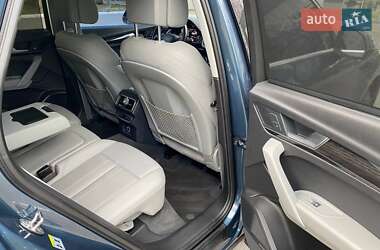 Внедорожник / Кроссовер Audi Q5 2018 в 