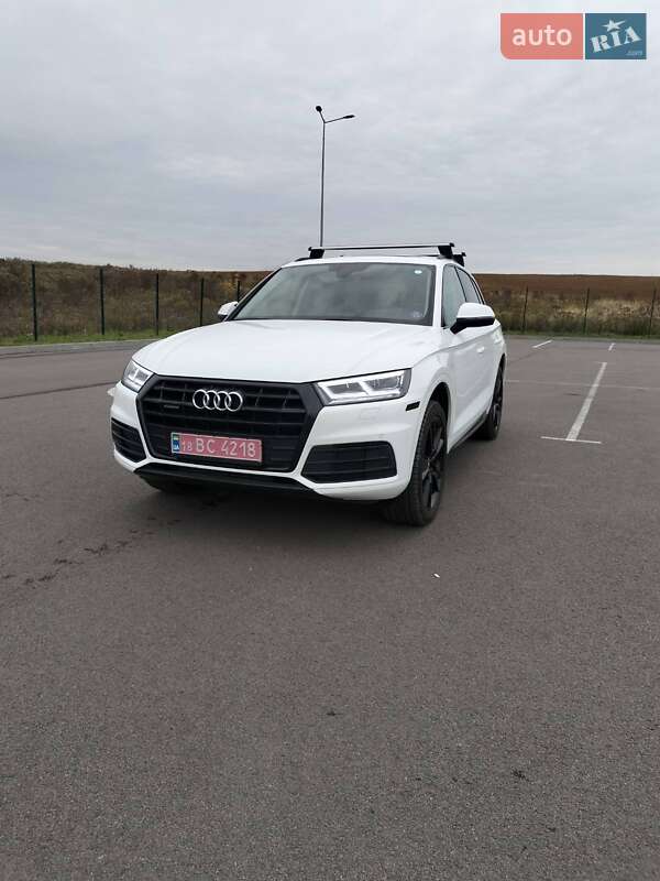 Внедорожник / Кроссовер Audi Q5 2020 в Ровно