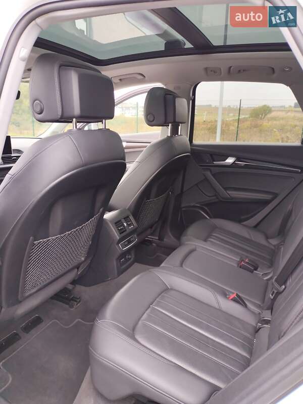 Внедорожник / Кроссовер Audi Q5 2020 в Ровно