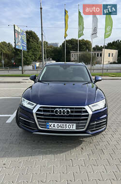 Позашляховик / Кросовер Audi Q5 2018 в 