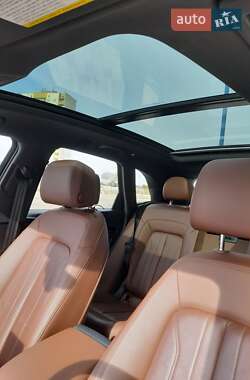 Внедорожник / Кроссовер Audi Q5 2017 в 