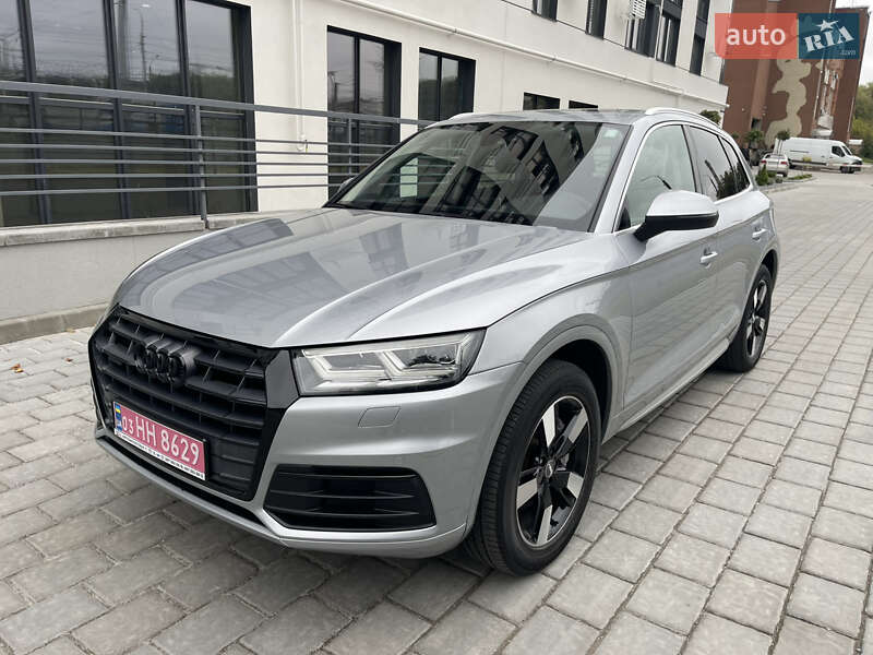 Внедорожник / Кроссовер Audi Q5 2018 в Ровно